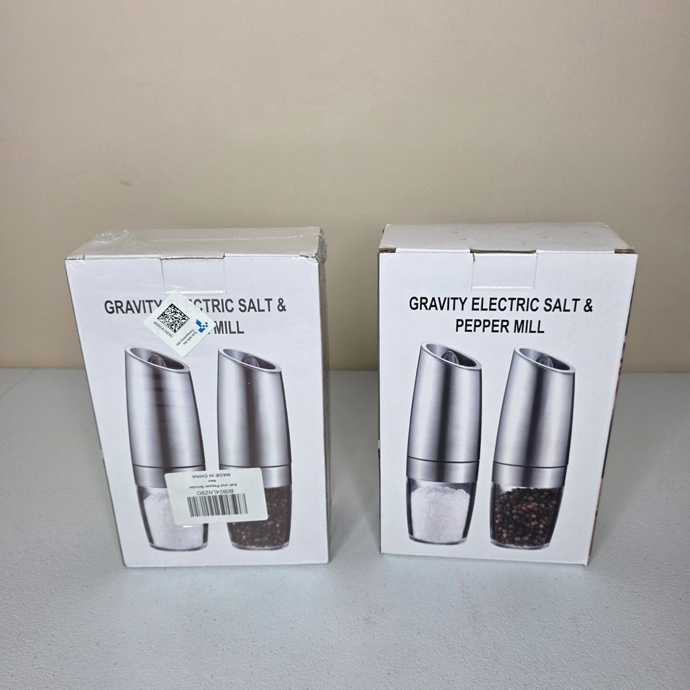 NEW Gravity Electric Salt and Pepper Mill Set Silver Automatic Battery Operated